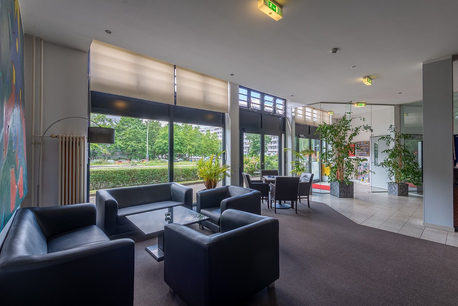 Hotel Sedes Berlin Eingang und Aufenthaltsraum